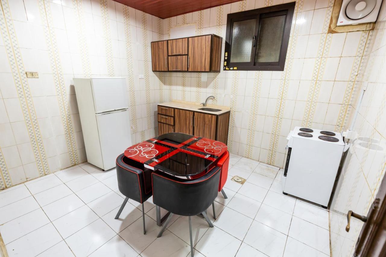 Al Eairy Furnished Apartments- Jeddah 1 Экстерьер фото