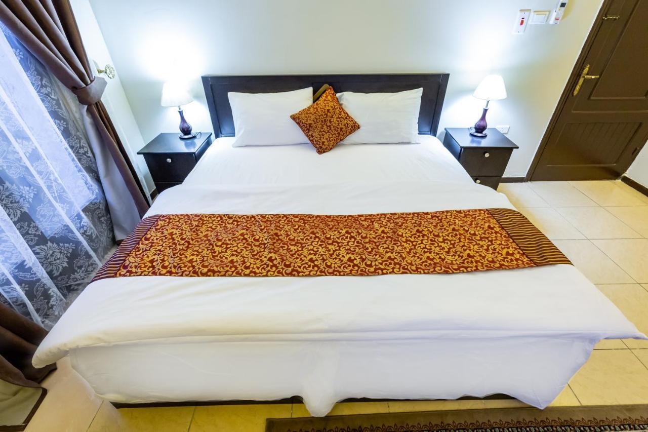 Al Eairy Furnished Apartments- Jeddah 1 Экстерьер фото