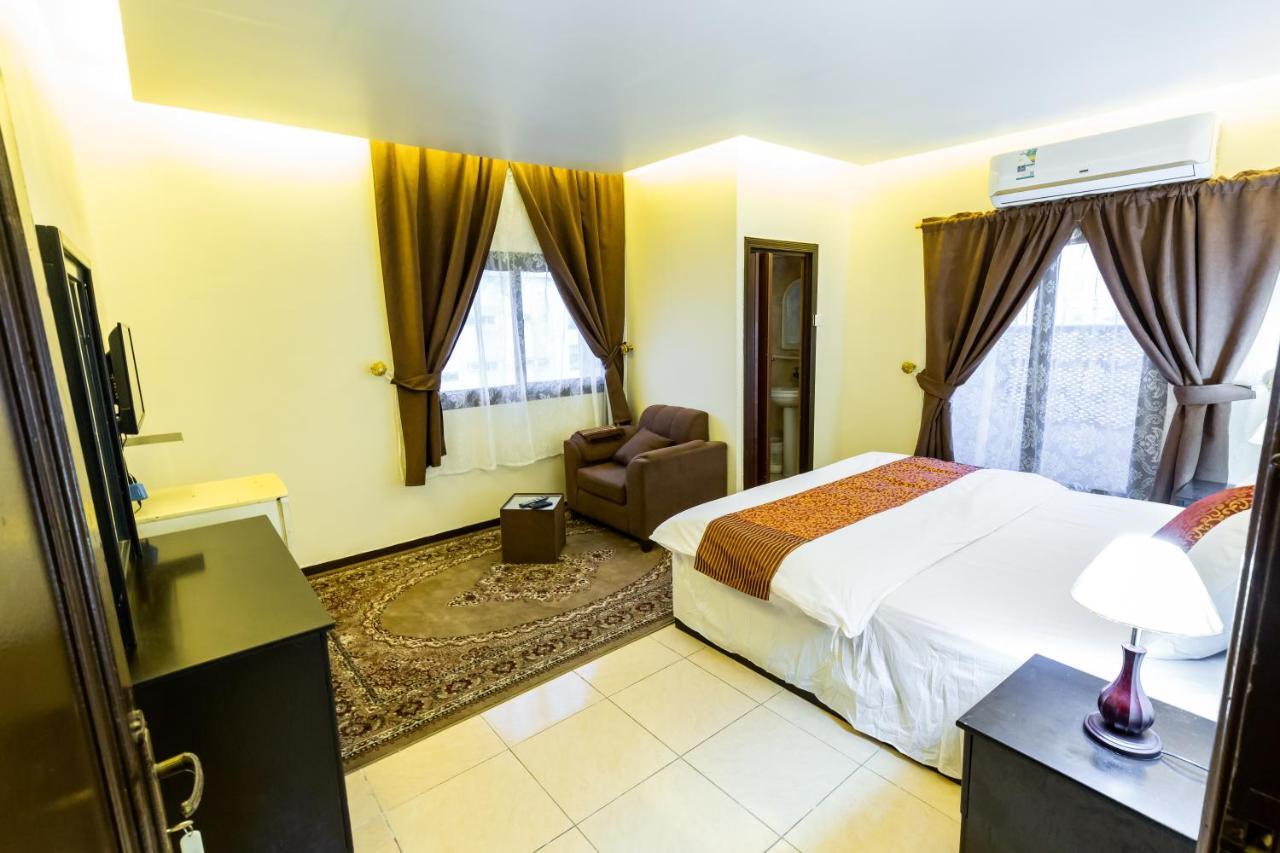 Al Eairy Furnished Apartments- Jeddah 1 Экстерьер фото